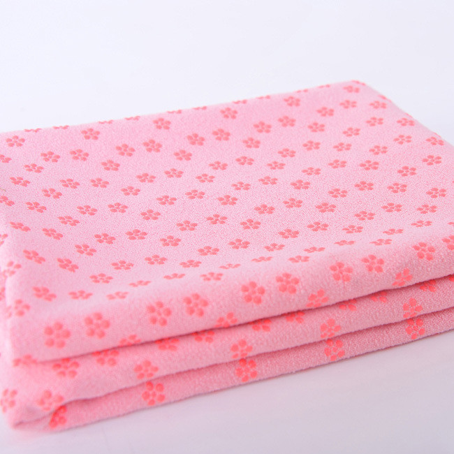 Pink yoga towel without silicon dot