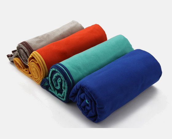 Different color bath towel